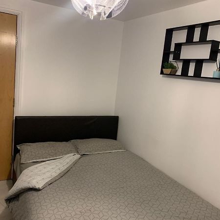 Room Near City Лондон Экстерьер фото